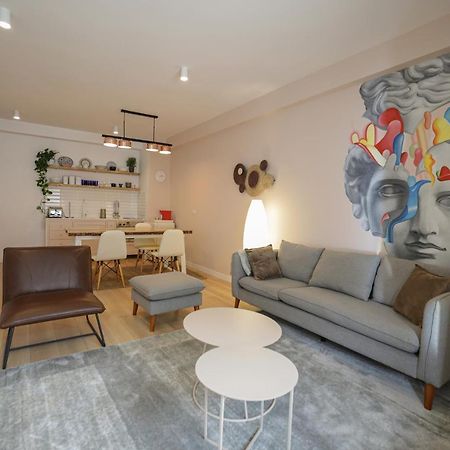 Apollo Apartment By Holistay Tirana Exteriör bild