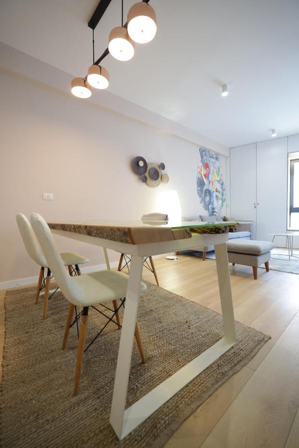 Apollo Apartment By Holistay Tirana Exteriör bild