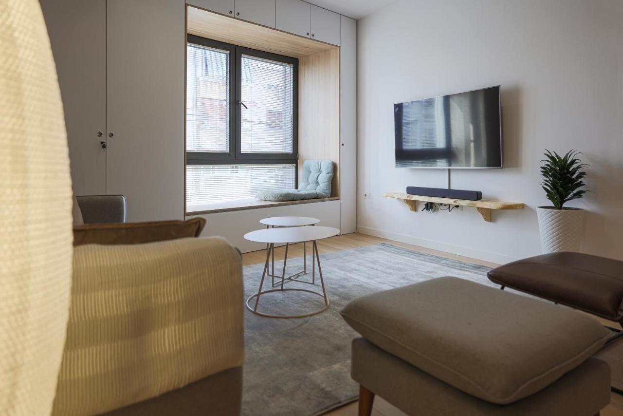 Apollo Apartment By Holistay Tirana Exteriör bild